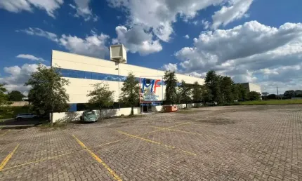 Excelente  Prédio Comercial  Condomínio Fechado em Itu SP, com 4.610 m² a.c., 6.077 m² terreno , nas proximidades Rodovia Santos Dumont SP 075. REF: 20.326
