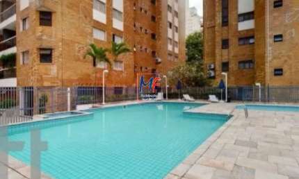 Excelente apto em Moema, com 90m² a.u., 3 dormitórios (1 suíte), sala, 1 vaga, lazer. Prox. Metrô Moema (REF 20.440)