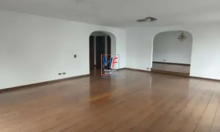 Excelente apto no Jardim Paulista, com 242m² a.u., 3 dormitórios (1 suíte), sala, cozinha, 2 vagas. Prox. Clube Paulistano, Colégio Dante Alighieri (REF 20.445)