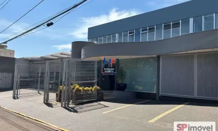 Excelente prédio comercial Centro de Bauru SP, com 1160 m² a.c., 1361m² a.t., 8 vagas. Prox. Av. Nações Unidas .Não aceita permutas ! (REF 20.535)