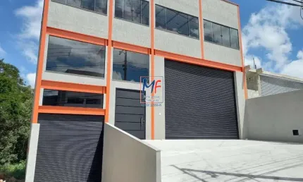Excelente prédio comercial em Caieiras, 817 m² a.u., 3 pavimentos, estrutura metálica e acabamento em grafiato.(REF 20.531)