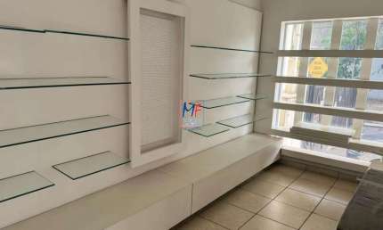 Excelente Casa Comercial Aclimação,  254 m² a.c., 195 m2 terreno , 6 dorms., 2 banheiros, 3 vagas de garagem. REF: 20.550
