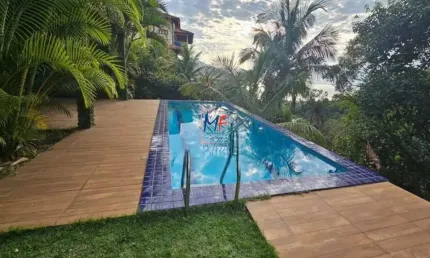 Excelente casa cond. fechado Praia Siriúba, Ilhabela SP, com 567m² a.c., 830 m² a.t., 3 suítes, piscina, vista p/ mar REF 20.652