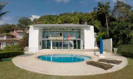 Excelente casa região de Ilhote, Ilhabela,  500 m² a.c., 1.000 m² a.t., 4 dorms.(1 suíte),  sauna, piscina,5 vagas REF 20.628)