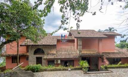 Excelente imóvel na Ponta das Canas, em Ilhabela/SP, 650 m² a.c., 1650m² a.t.,  casa principal e de hóspedes, casinha p/barco (REF 20.586)