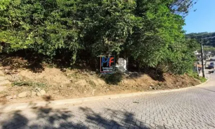 Excelente terreno bairro Barra Velha, em Ilhabela, 761 m² a.t., com  2 lotes e projeto para a construção de aptos (REF 20.571)