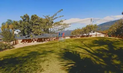 Excelente terreno em cond. fechado na região de Piuva, 1.100m² , plano, projeto aprovado para construção . (REF 20.651)