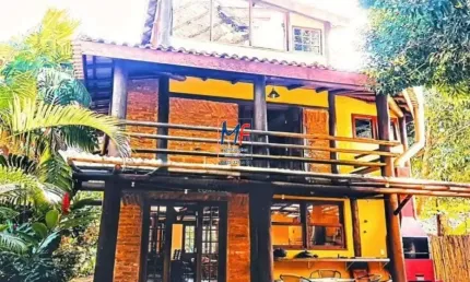 Excelente casa  cond. fechado em Ilhabela SP,  181m² a.c., 3 suítes, sala , cozinha americana, varanda e 2 vagas (REF 20.587)