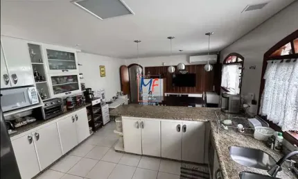 Excelente sobrado em cond. fechado na Vila Mariza Mazzei, com 235m² a.u., 3 dormitórios (1 suíte), sala, cozinha, área gourmet, sótão, 3 depósitos, 3 vagas (REF 20.828)