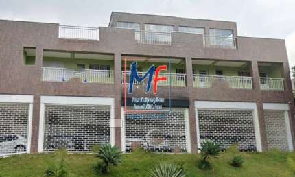 Excelente prédio em Osasco,  com 720 m² a.c, 180 m² terreno, 2 quitinetes com 40m², 1 apto com 2 dormitórios, 2 salas,  salão de festas, varanda e 12 vagas.  REF: 21.046
