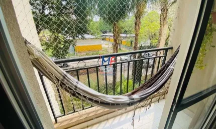Excelente apto na Vila Roque, com 54m² a.u., 3 dormitórios, sala, varanda, cozinha, lavanderia, 1 vaga, lazer. Prox. Av. Imirim (REF 21.032)
