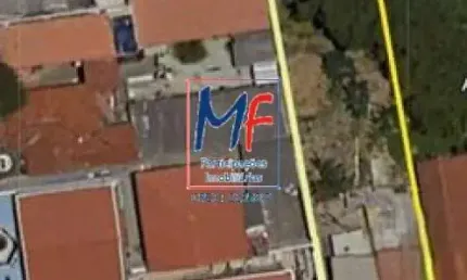 Excelente terreno na Vila Laís, 600 m² a.t., em declive, 10m x 60m, com duas casas antigas, testada de 10 m, Zoneamento ZC. Prox. Cemitério da Penha (REF 21.132)