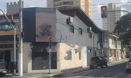 Excelente imóvel comercial na chácara santo antônio (zona sul de sp), 146 m² a.u., 2 andares e 5 salas. prox. r. verbo divino - zm (ref 17.599)