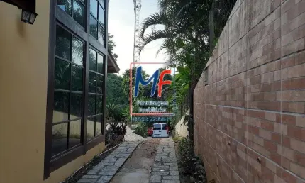Excelente sobrado em cond. fechado na Feiticeira, Ilhabela/SP, 700m² a.u., 3 dormitórios (1 suíte), sala, cozinha, lavanderia,  churrasqueira, piscina, 6 vagas (REF 21.272)
