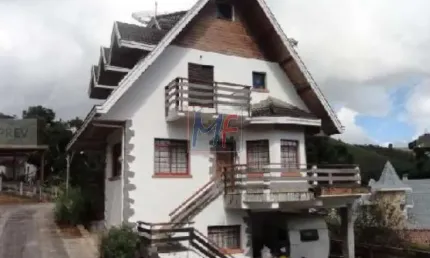 Casa lindíssima completa , vista ampla no Véu da Noiva em Campos do Jordão !