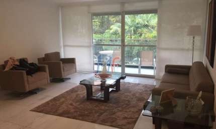 REF: 4836 - Lindo apartamento no Real Parque, com 170 m² , sala espaçoça com sacada, 4 quartos sendo 1 suíte e 3 vagas de garagem.