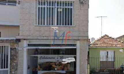 REF: 5758 Imóvel com duas residencias no mesmo terreno, ao todo possui 4 dorms, 5 banheiros (1 suíte), e com 1 vaga de garagem.