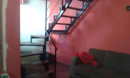 REF 6913 - Terreno com 2 Sobrados de 3 vagas na Parada XV de Novembro.