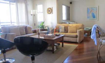 REF: 7743 - Excelente apartamento com Vila Suzana com 3 quartos (1 suíte), sala, cozinha planejada, repleto armários, varanda e 2 vagas.