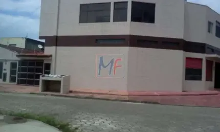 Excelente prédio comercial com 800 m² de a.c., 4 lojas, 3 aptos piso superior itanhaem. ref: 7.962