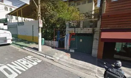 Terreno no bairro Vila Pompéia,  2.459  m² área total,  Zoneamentos: ZC/ZM  - Estuda propostas e não aceitam permutas.   (REF 9382)
