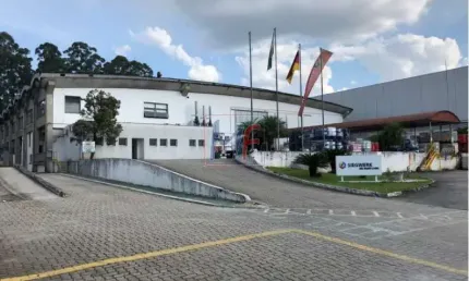 REF. 10.405 - Excelente Galpão em Jandira, com 10.000 m² terreno , 4.389 m² construida,  zoneamento ZI, bem localizado.