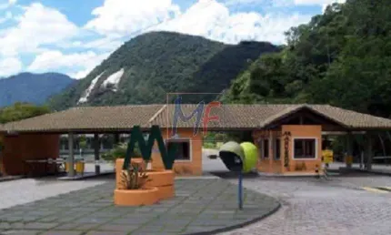 Terreno  32.150 m² na praia da mococa dentro de cond. fechado não faz parte do cond., mas não tem entrada independente. ref: 10.815 -