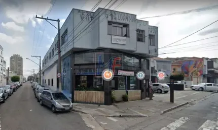 Ref: 10.945 excelente prédio comercial  688 m a.c. com salão medindo 330 m² no térreo  e sete salas comerciais, com área entre 20 e 40 m².