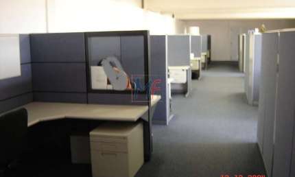 Excelente prédio coml  Barra Funda com 1.015 m² a.c., 100% estrutura metálica entregue em 2004, 13 vagas. Estuda permutas. REF: 11.206