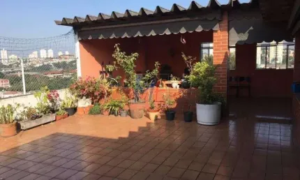 Ref: 11.703 ótimo galpão com 430 m² de terreno e 790 m² de a.c.  mezanino e casa com 3 suites parte superior  na  penha, próx. ao metro.