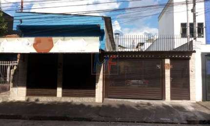 Excelente Imóvel com duas casas e um salão comercial, no bairro Jardim Sônia Maria, total de 3 dorms, 2 vagas, 220 m² a.c.. Aceita permutas. REF 12.193