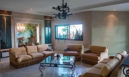 REF 12.744 - Lindo Apartamento Cobertura localizado  bairro Vila Mariana, com 4 dorms,( 4 suítes), 768 m² de A.C. e 1.100m² de A.T. e 5 vagas.