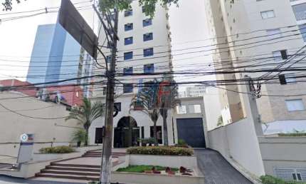 REF: 13722 - Excelente conjunto  Comercial  bairro Barra Funda, localizada próximo a estação do metrô com 8 vagas, 8 banheiros, 264 m² útil.