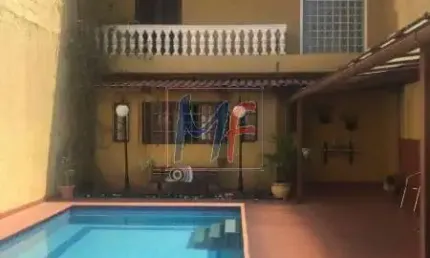 REF: 13.925 - Linda casa na Vila Graciosa com tres suítes, lavabo, salas, cozinha, piscina, escritório, salão com churrasqueira e 8 vagas .