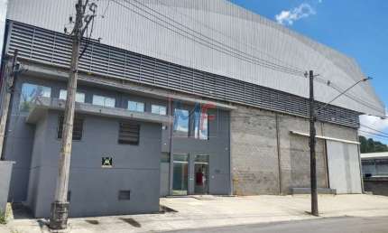 Excelente Galpão  para Locação no bairro Vila Industrial, com 10 vagas, 2.389 m², 2 docas, escritório, refeitório, vestiário. REF: 13.955 -