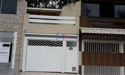 REF: 14.011 - Lindo sobrado no bairro Chácara Figueira Grande, com  2 suítes, sala, cozinha, lavanderia, 1 vaga de garagem, 132 m² .
