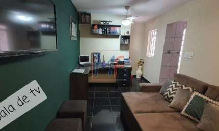 REF: 14.379 - Sobrado no Conj. Res. Sitio Oratorio, com 2 quartos, salas, cozinha americana, 2 vagas, lavanderia com churrasqueira. 100 m²