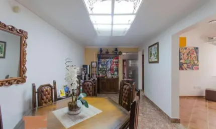 Ref: 14.419 - lindo sobrado  no bairro jardim brasília com 400 m² 6 quartos (2 suítes), armários embutidos, piscina e churrasqueira, 5 vagas.