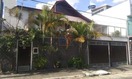REF: 15.366 Sobrado na Vila São Francisco, de 260 m², 3 quartos (1 suíte), salas jantar e estar, lavabo, quintal, churrasqueira, edícula, 2 vagas.