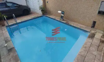 Sobrado 3 dormitórios com piscina  no Bairro da Aparecida Santos -SP