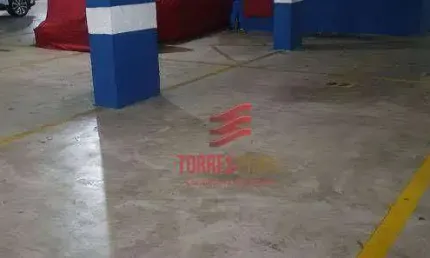 Box/Garagem à venda por R$ 37.000,00 - Gonzaga - Santos/SP