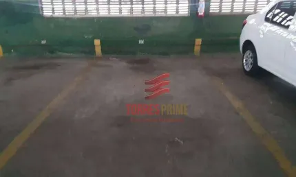Garagem à venda no Embaré em Santos, Frente a praia