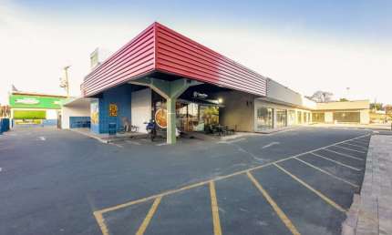 Loja em Supermercado para alugar, 35.10 m2 por R$1990.00  - Guaraituba - Colombo/PR
