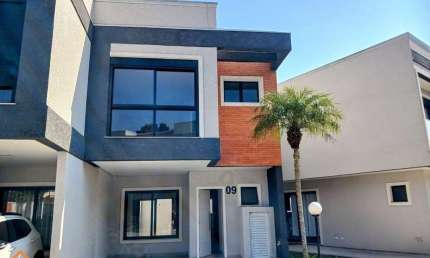 Sobrado em Condomínio com 3 quartos  à venda, 115.06 m2 por R$760000.00  - Boqueirao - Curitiba/PR