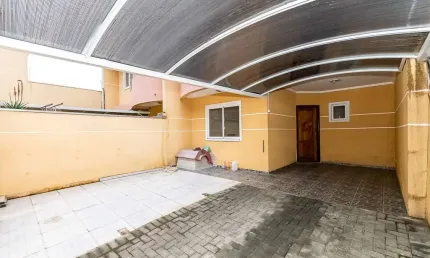 Sobrado com 4 quartos  à venda, 148.00 m2 por r$649000.00  - uberaba - curitiba/pr