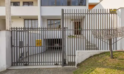 Sobrado com 3 quartos  à venda, 203.93 m2 por r$799000.00  - uberaba - curitiba/pr