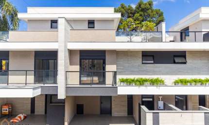 Sobrado em Condomínio com 4 quartos  à venda, 175.00 m2 por R$1290000.00  - Xaxim - Curitiba/PR