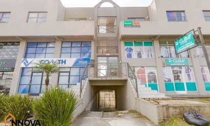 Loja para alugar, 61.00 m2 por R$1100.00  - Sitio Cercado - Curitiba/PR