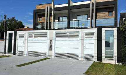 Sobrado com 3 quartos  à venda, 160.00 m2 por R$1190000.00  - Centro - Sao Jose Dos Pinhais/PR