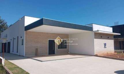 Belíssima casa com 4 suítes à venda no Condomínio Portal do Japy Golfe Club em Cabreúva/SP